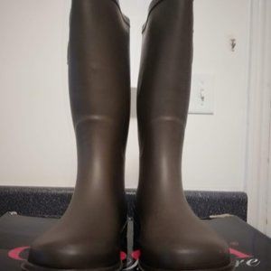 Chooka Womens Signature Solid Brown Rain Boots - Size 9